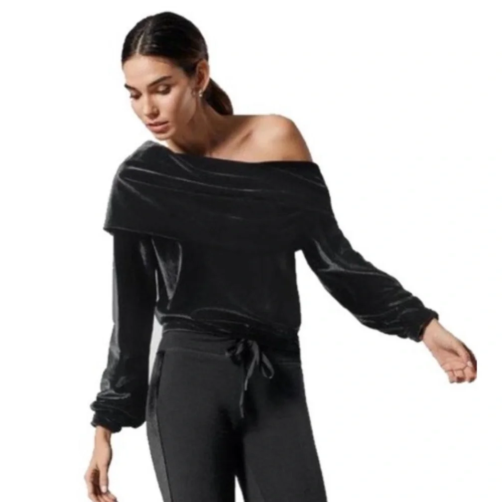 •CARBON38• Black Velvet Off-the-Shoulder‎ Drape Pullover Sweatshirt Size XS - Picture 12 of 13
